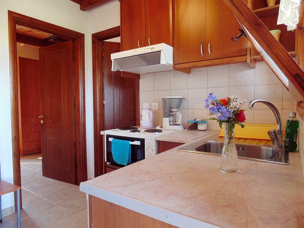 Christinas Lofts Apartment Ágios Matthaíos Екстериор снимка